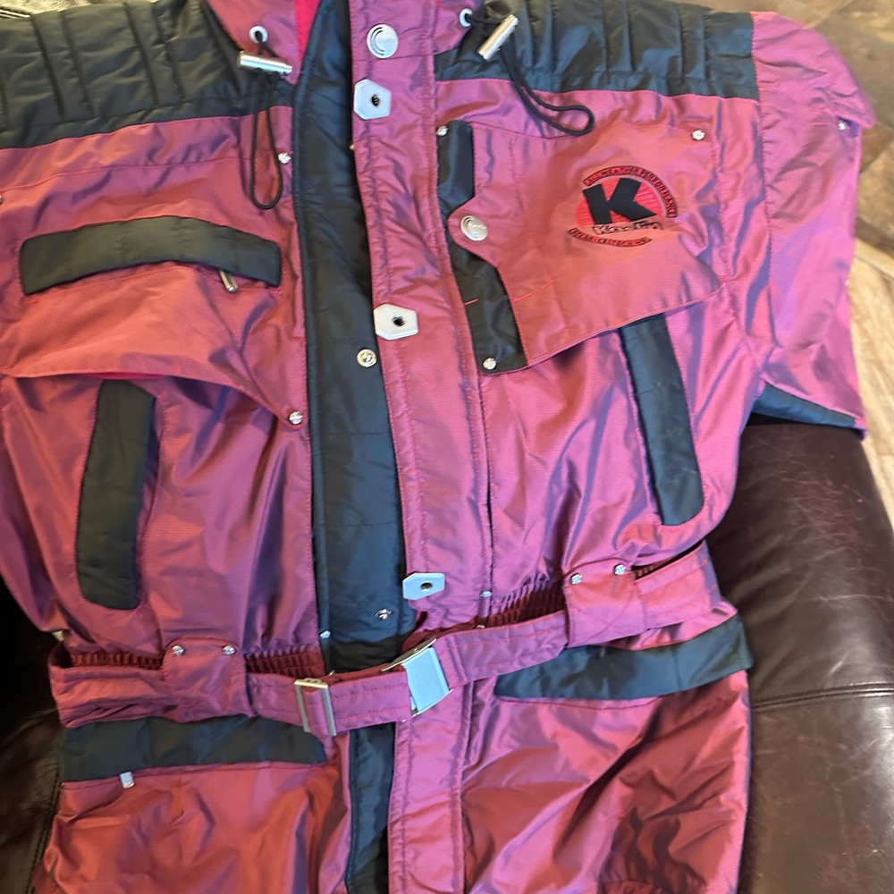 Kaelin Red and Black Ski Jacket
Unworn condition